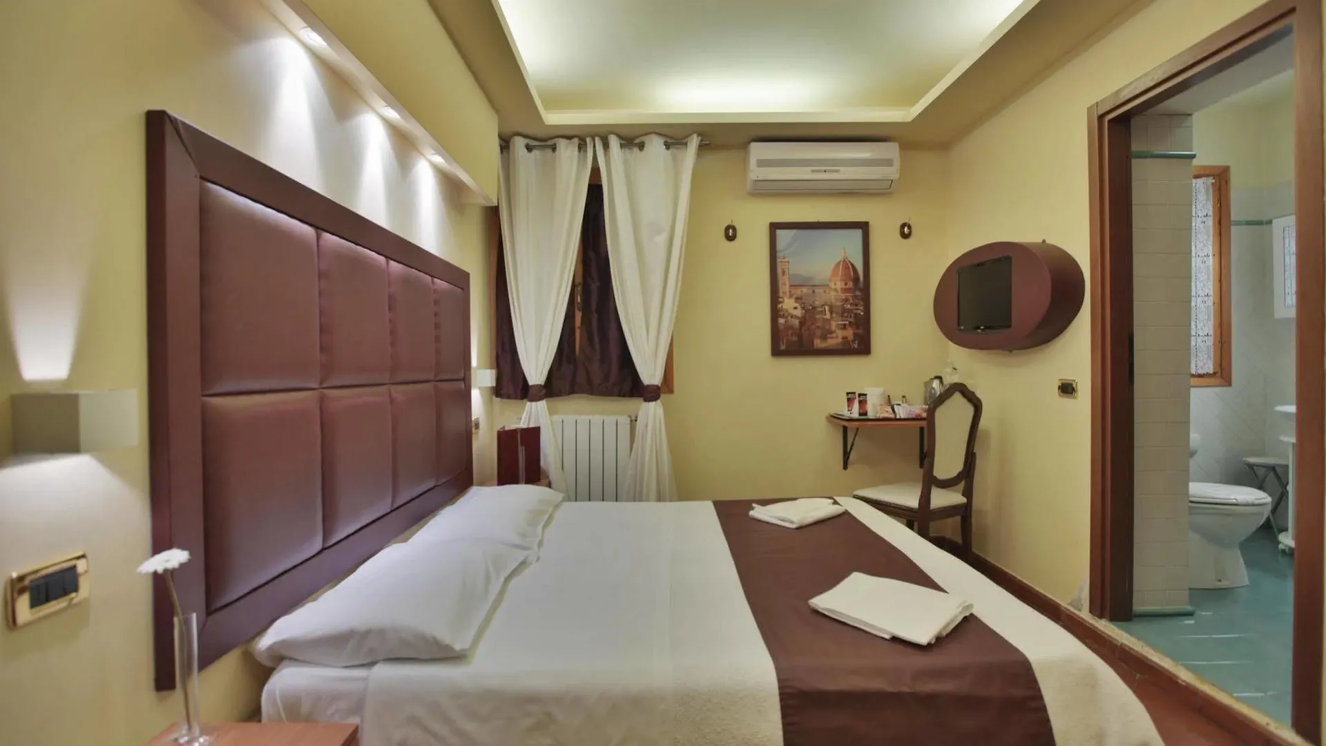 Eurohome Signa 3*,  Italy